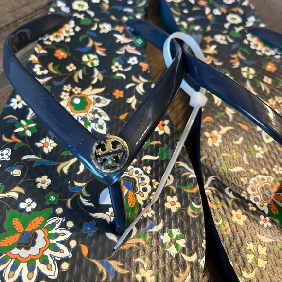 Tory Burch blue floral flip flops - Picture 2 of 4